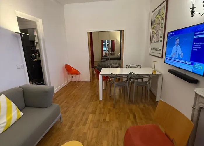Charming 2 Bedroom With Huge Private Terrace